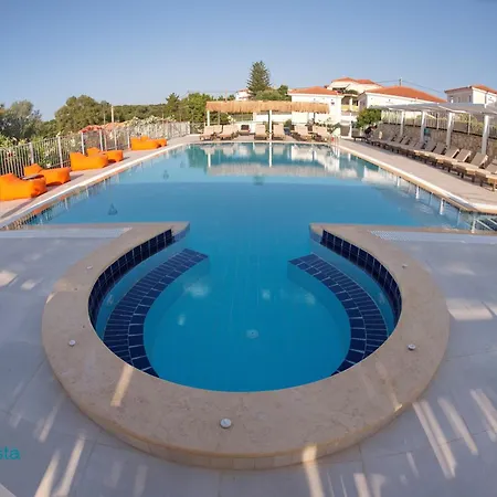 La Skalavista Skala (Kefalonia)